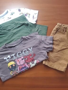 Piggy Graphic Tee + Green & White Tee Bundle with Tan Shorts